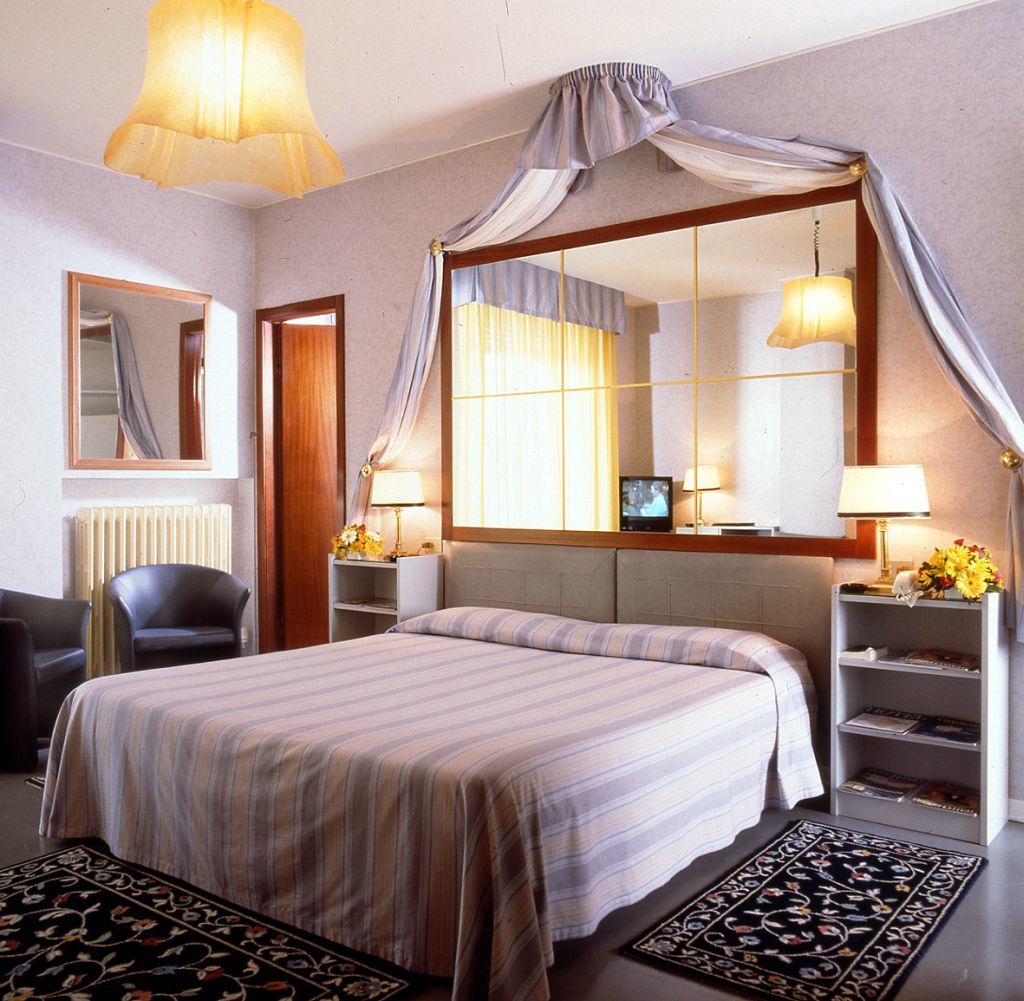 Hotel & Residence Dei Duchi Urbino Bagian luar foto